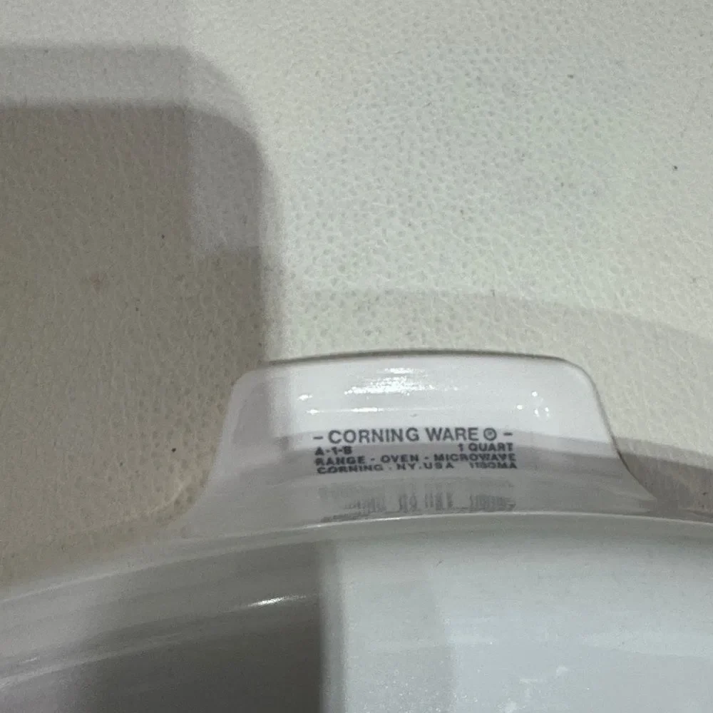 Corningware White L'Echalote Casserole Dish